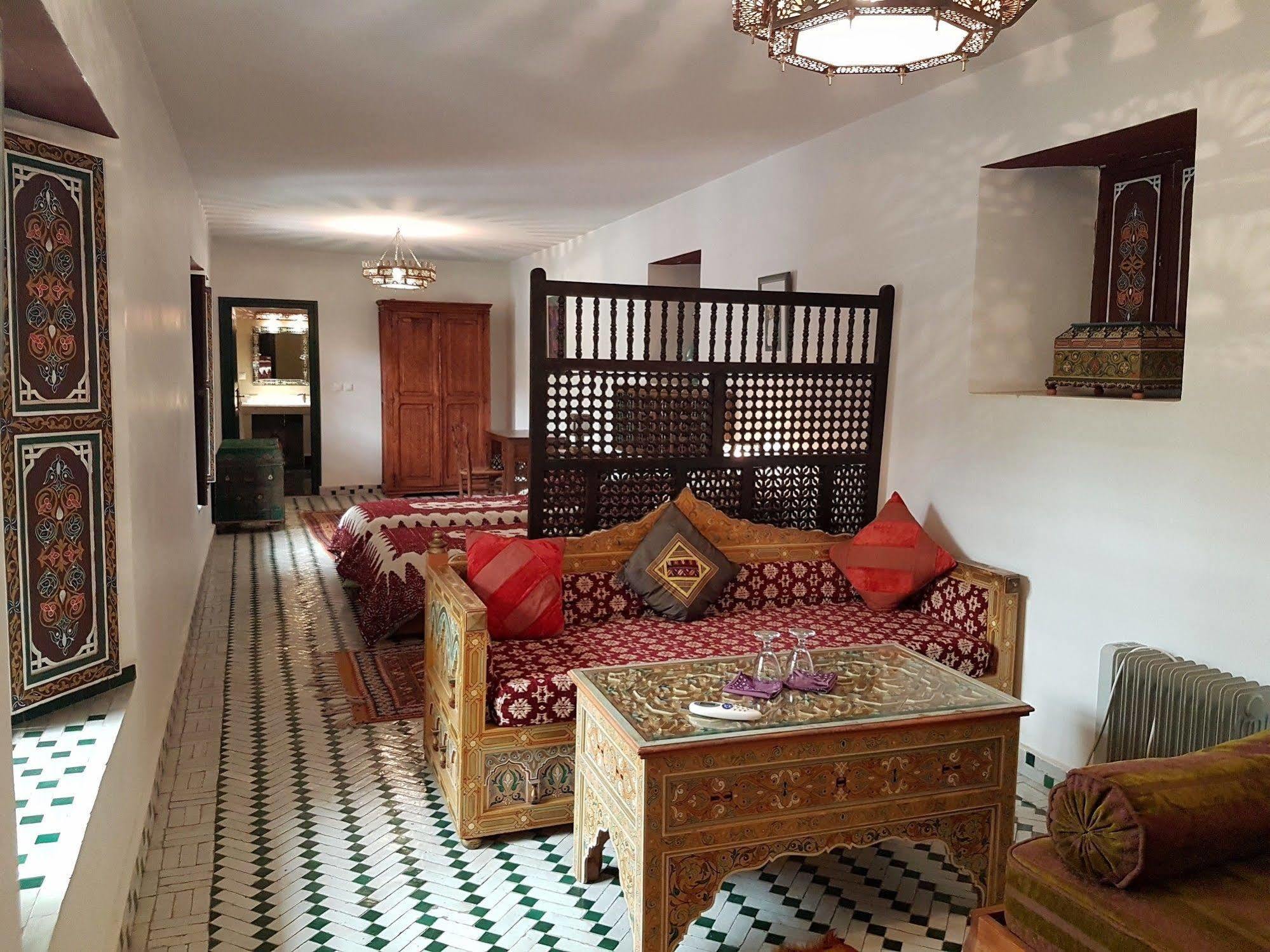 Riad Souafine เฟส ภายนอก รูปภาพ